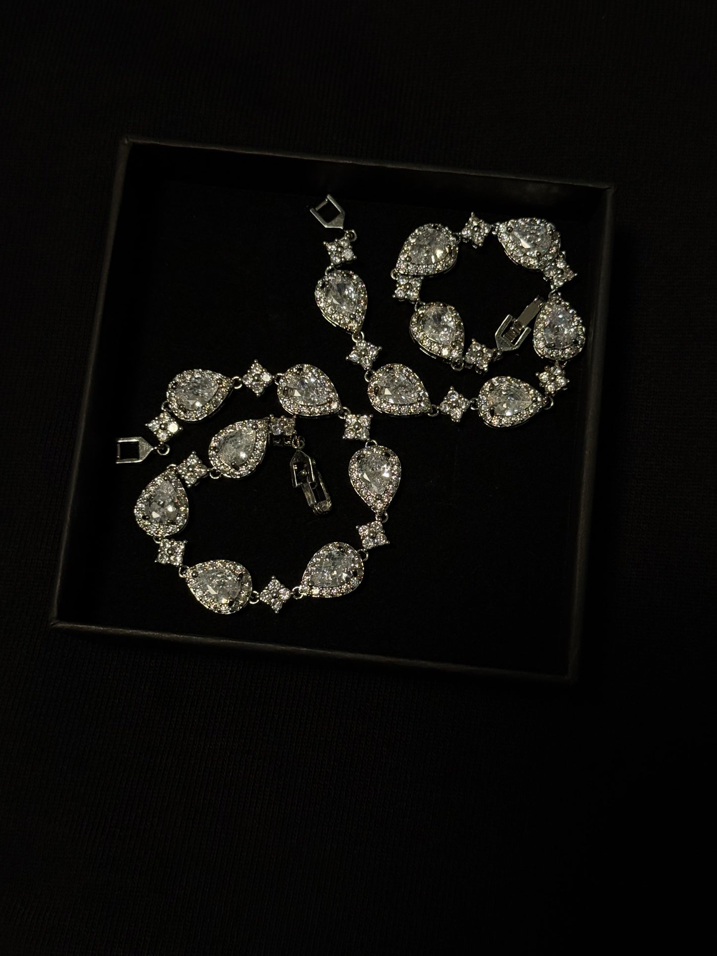 Star Tear Drop Bracelet